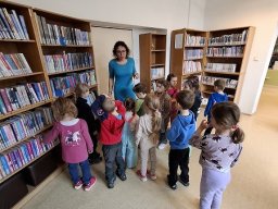 NÁVŠTĚVA KNIHOVNY