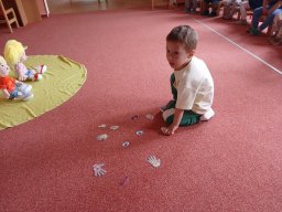 Oči, uši, pusu, nos máme pro radost