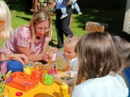 Tvoření s maminkami