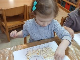 JARO U NÁS NA DVOREČKU