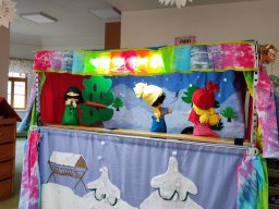 O VESELÉM VÁNOČNÍM STROMEČKU