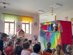 Divadlo Koloběžka - Pruhovaná pohádka