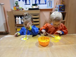 Čertíci ťukají na vrátka