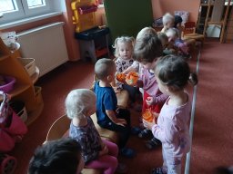 Buchy, buchy, buch, v domě straší duch