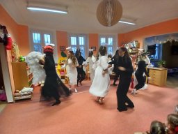 Mikuláš, čertíci a andílci v Kopretince