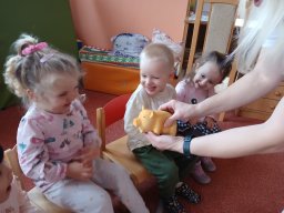 Ten dělá to a ten zas tohle