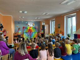 DIVADLO KOLOBĚŽKA - O PRINCEZNĚ PAMPELIŠCE